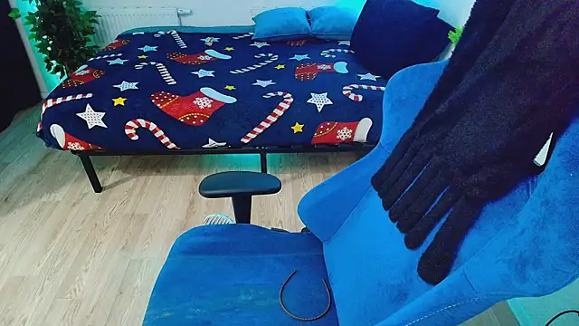 CranberryHot online show from April 2026 03:24:01 AM