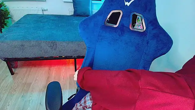 CranberryHot online show from October 2025 10:28:02 PM