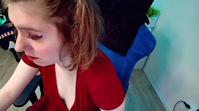 CranberryHot online show from March 2026 02:06:01 AM