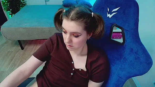 CranberryHot online show from July 2026 03:41:02 PM