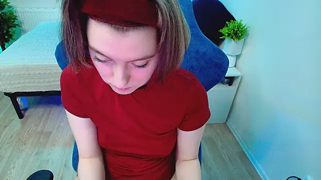CranberryHot online show from October 2025 07:10:01 AM