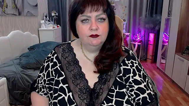 Victoria BBW online show from November 2025 06:45:02 AM