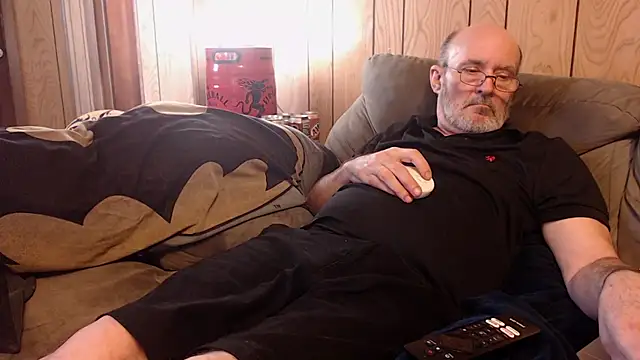 snickers1 online show from March 2026 01:36:02 PM