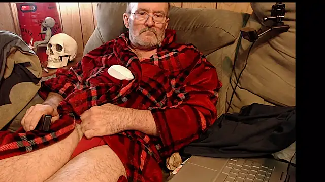 snickers1 online show from October 2025 01:33:02 PM