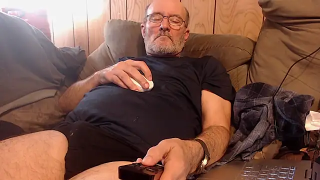 snickers1 online show from April 2026 02:09:01 PM