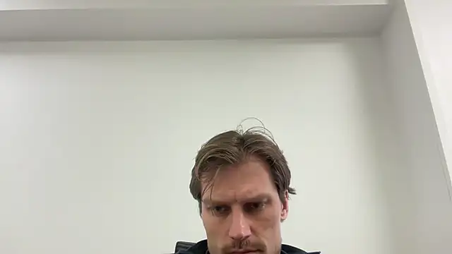 fmodel online show from February 2026 08:37:02 AM