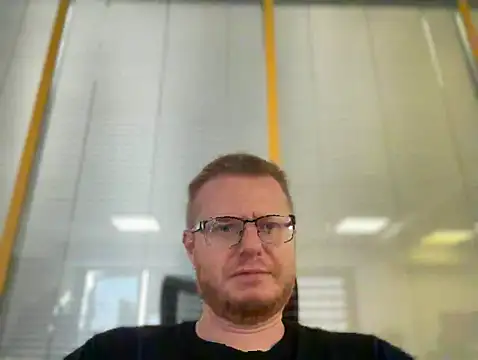 Snapshot of fmodel chatting on October 2025 09:41:01 AM fmodel online show from October 2025 09:41:01 AM