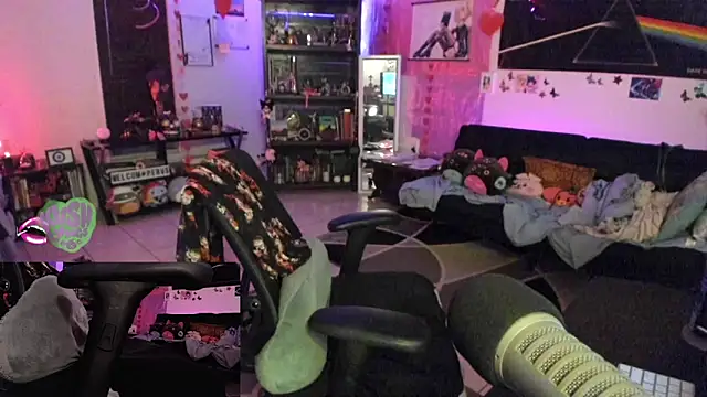 Snapshot of kushlungs666 chatting on March 2025 12:36:02 PM kushlungs666 online show from March 2025 12:36:02 PM