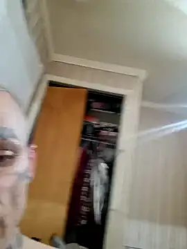 Casey884life online show from December 2025 11:48:02 AM