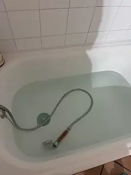 longqwert online show from March 2026 11:38:01 PM