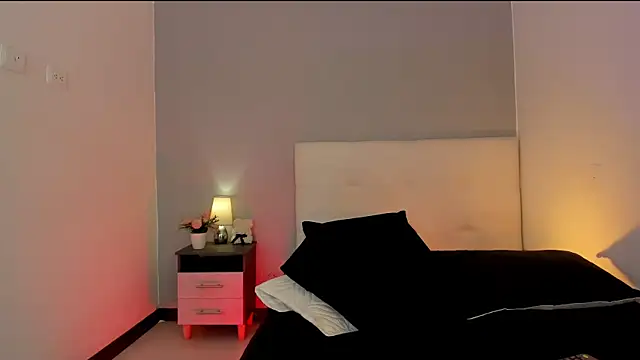 NataliaBuiles online show from February 2026 11:11:01 AM