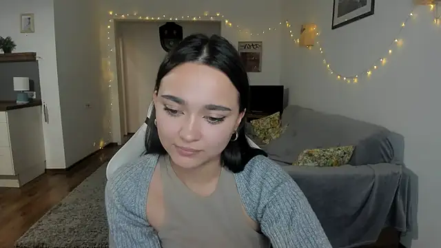 Snapshot of Tiffany_Flynn chatting on January 2025 06:47:01 PM Tiffany Flynn online show from January 2025 06:47:01 PM