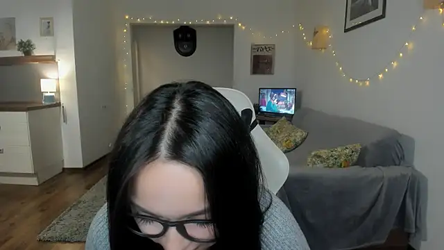 Snapshot of Tiffany_Flynn chatting on January 2025 03:44:01 PM Tiffany Flynn online show from January 2025 03:44:01 PM