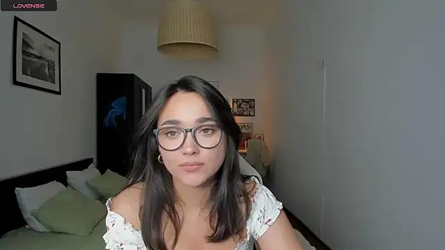 Snapshot of Tiffany_Flynn chatting on December 2024 01:48:02 AM Tiffany Flynn online show from December 2024 01:48:02 AM