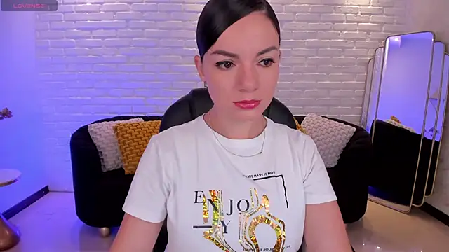 MorganHicks online show from September 2025 05:46:01 PM