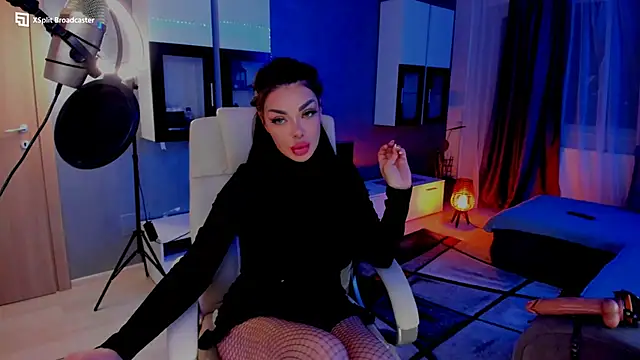 Miss kay1111 online show from December 2024 07:39:01 PM