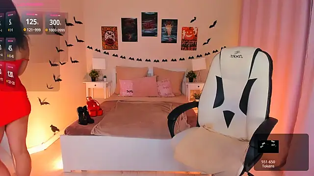 HelenaRegal online show from October 2025 02:27:02 PM