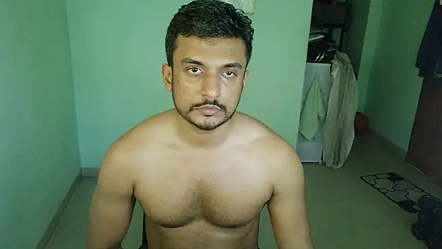 Snapshot of daringcutie chatting on March 2026 09:33:02 AM daringcutie online show from March 2026 09:33:02 AM