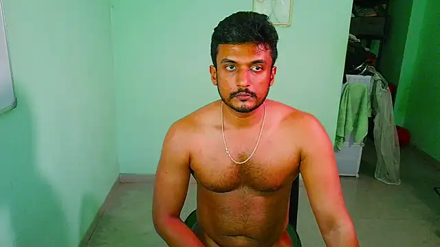 Snapshot of daringcutie chatting on April 2026 07:11:02 AM daringcutie online show from April 2026 07:11:02 AM