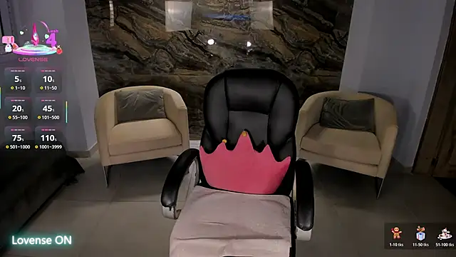 DannieSmith1 online show from December 2025 11:04:01 PM