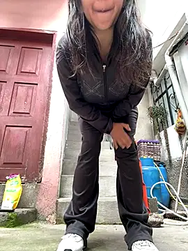 Snapshot of latinfemale chatting on November 2025 04:33:01 PM latinfemale online show from November 2025 04:33:01 PM