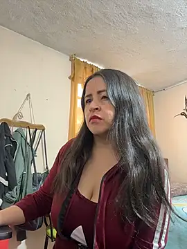 latinfemale online show from February 2026 08:20:01 PM