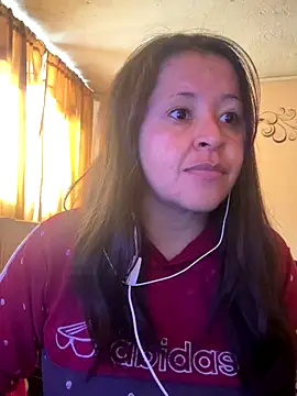 Snapshot of latinfemale chatting on October 2025 05:36:01 PM latinfemale online show from October 2025 05:36:01 PM