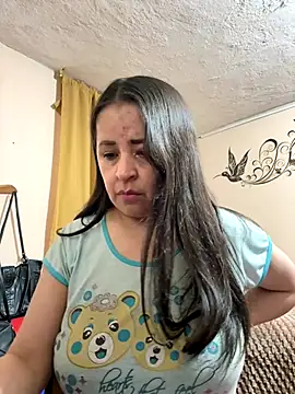 Snapshot of latinfemale chatting on November 2025 01:21:01 AM latinfemale online show from November 2025 01:21:01 AM