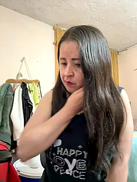 Snapshot of latinfemale chatting on November 2025 10:21:02 PM latinfemale online show from November 2025 10:21:02 PM