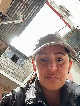 latinfemale online show from April 2026 03:19:02 PM