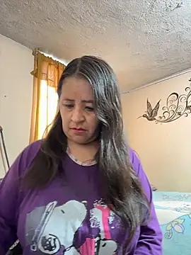 latinfemale online show from February 2026 09:39:02 PM