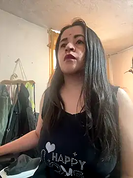 Snapshot of latinfemale chatting on October 2025 08:53:01 PM latinfemale online show from October 2025 08:53:01 PM