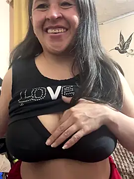 Snapshot of latinfemale chatting on October 2025 12:00:02 AM latinfemale online show from October 2025 12:00:02 AM