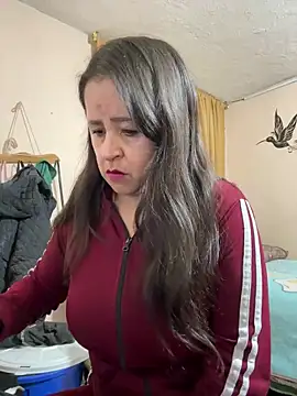 Snapshot of latinfemale chatting on November 2025 01:10:02 AM latinfemale online show from November 2025 01:10:02 AM