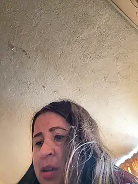 latinfemale online show from January 2026 07:12:01 PM