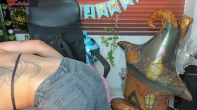 DestinyHills online show from March 2026 12:16:01 PM