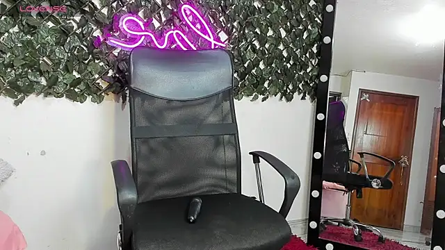 DestinyHills online show from January 2026 11:57:01 AM