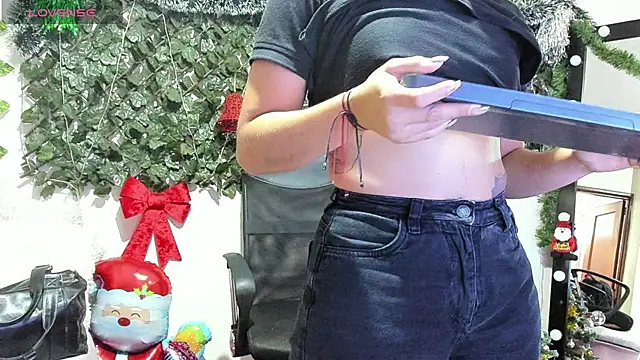 DestinyHills online show from December 2025 12:04:02 PM