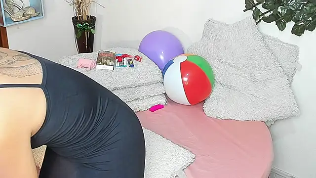 DestinyHills online show from March 2026 12:06:02 PM