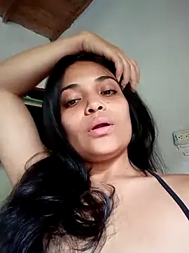  Estrellita  online show from February 2026 07:36:01 PM