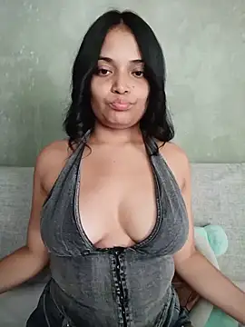  Estrellita  online show from May 2026 04:26:02 PM