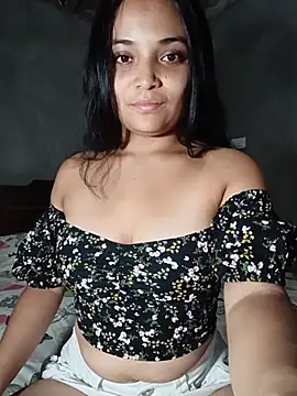  Estrellita  online show from May 2026 05:22:02 PM
