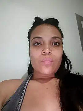  Estrellita  online show from November 2025 03:01:01 AM