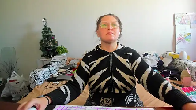 Snapshot of IamYourNarcotic chatting on February 2026 12:26:01 PM IamYourNarcotic online show from February 2026 12:26:01 PM