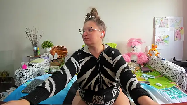 IamYourNarcotic online show from April 2026 10:44:01 AM