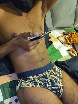 Snapshot of FullnighterBBC_NL chatting on December 2025 05:40:02 PM FullnighterBBC NL online show from December 2025 05:40:02 PM