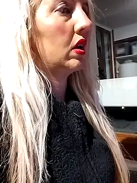 Snapshot of Mllesha74000 chatting on October 2025 06:20:01 PM Mllesha74000 online show from October 2025 06:20:01 PM