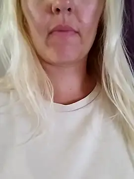 Snapshot of Mllesha74000 chatting on September 2025 04:29:01 PM Mllesha74000 online show from September 2025 04:29:01 PM