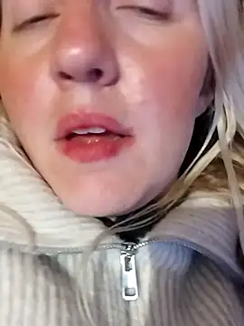 Snapshot of Mllesha74000 chatting on January 2025 07:28:02 PM Mllesha74000 online show from January 2025 07:28:02 PM