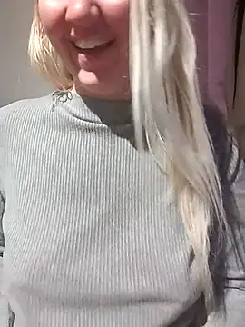 Mllesha74000 online show from February 2026 07:10:01 PM